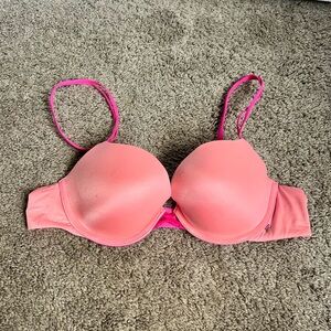 Victoria Secret Very Sexy Peach Pink Padded Bra